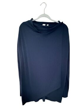 GAP Navy Maternity Nursing Top Tunic size M